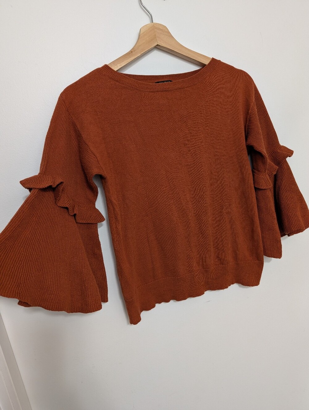 Ann Taylor XS Petite Bell Sleeve Blouse Top Burnt Orange Ruffle Ribbed Cotton